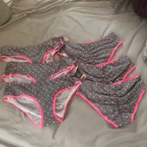 Victoria’s Secret set of 6 panties size medium